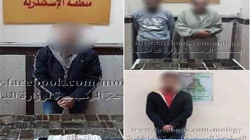 88 طربة حشيش ومبالغ مالية.. ضربة موجعة لـ تجار المخدرات بالإسكندرية ومطروح