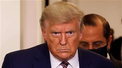 ترامب يطالب بصورة جنائية كجزء من عملية اعتقاله