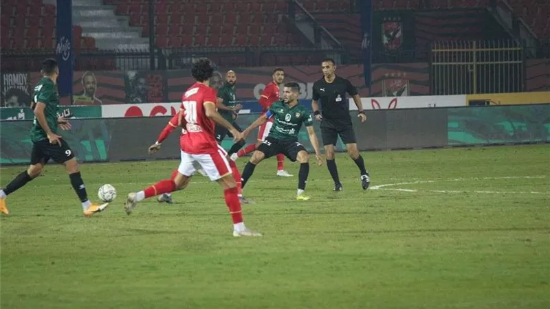 بثلاثية.. الأهلي يتصدر الدوري بعد فوزه على غزل المحلة