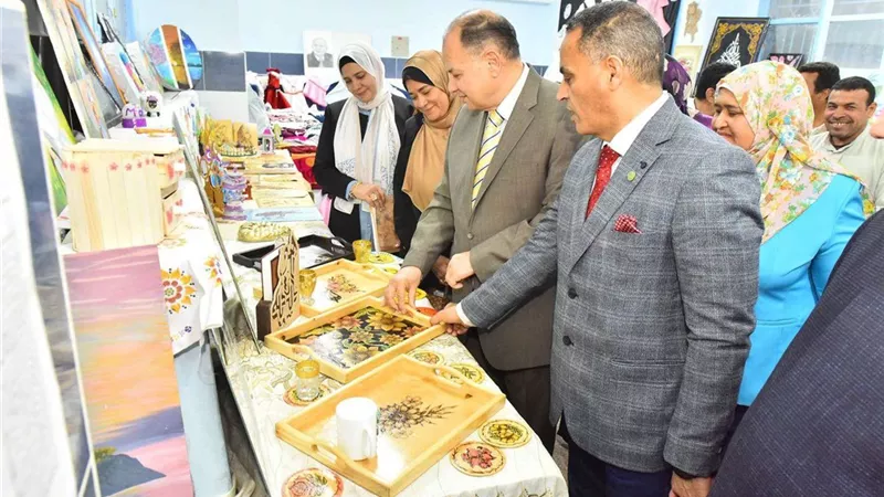 محافظ أسيوط يشهد حفل ختام الأنشطة الطلابية