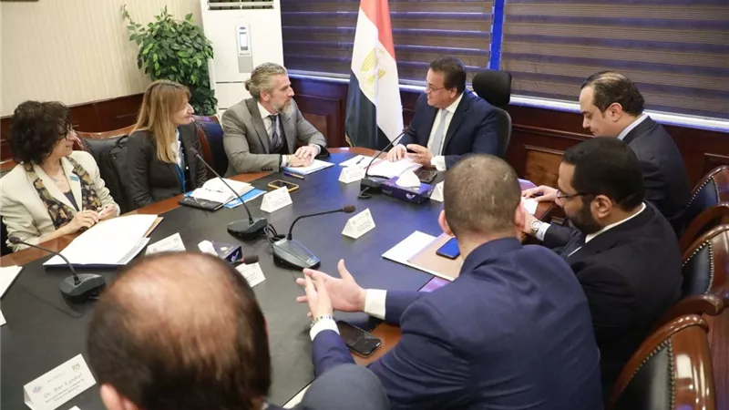 وزير الصحة يستقبل ممثل منظمة 