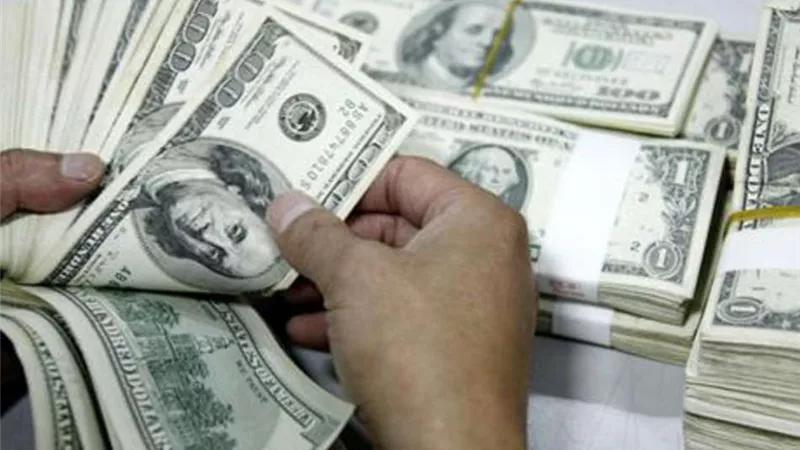 سعر الدولار في البنوك والسوق السوداء اليوم الثلاثاء  4 - 4 - 2023