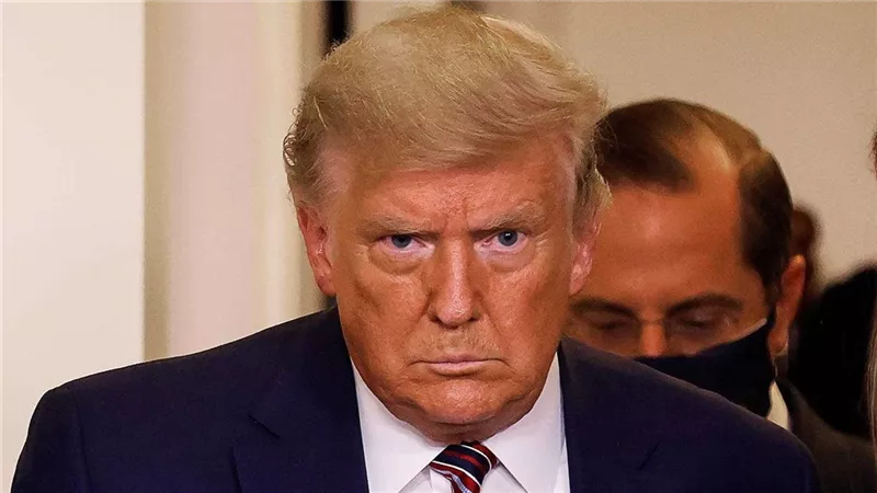 ترامب يطالب بصورة جنائية كجزء من عملية اعتقاله