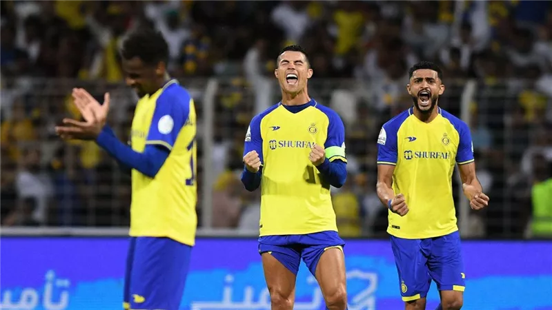 رونالدو يتقدم للنصر أمام العدالة في الدوري السعودي بالشوط الأول