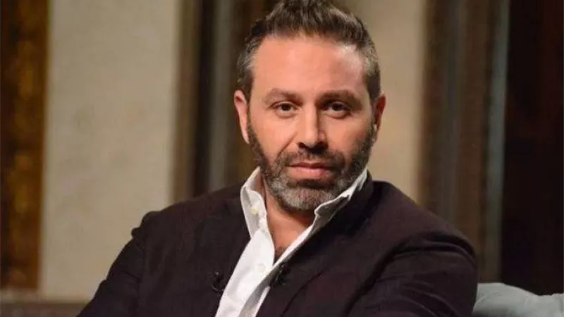 مفاجأة.. حازم إمام يعلن انتهاء أزمة تقنية الفيديو الـ
