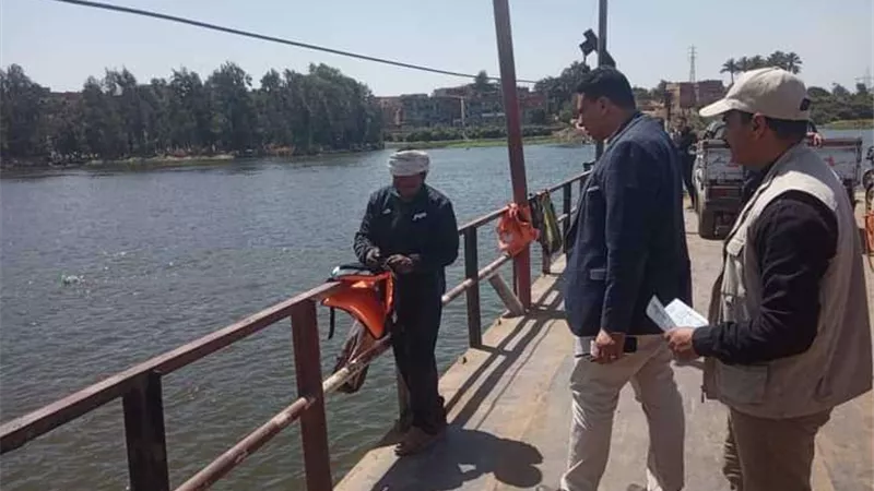 رئيس مدينة الشهداء يتفقد معدية عزبة الطامية بدناصور