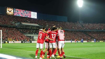 بهدف عكسي.. الأهلي يتقدم على غزل المحلة في الشوط الأول