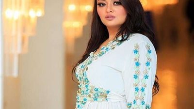 بإطلالة جريئة.. راندا البحيري تبهر متابعيها (صور)