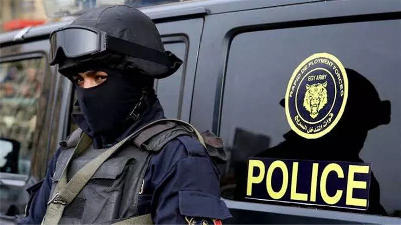 القبض على 3 أشخاص لحيازتهم 2,5 كيلو حشيش بقصد الإتجار بالشروق