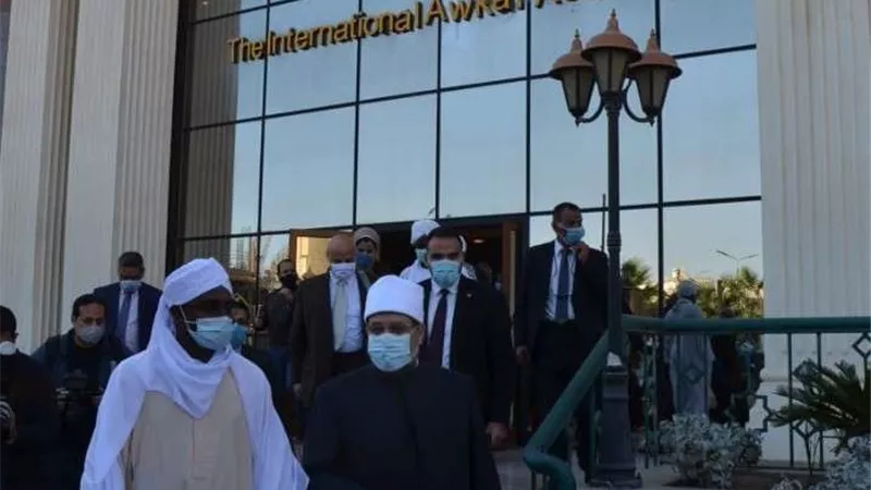 وزير الأوقاف يعقد مؤتمرًا صحفيًا مشتركًا مع نظيره السوداني