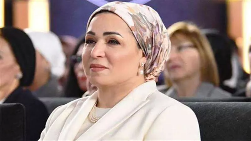 إنتصار السيسي: خير الناس الذين يصلون اليتامى ويقدمون لهم الرحمة والعطف