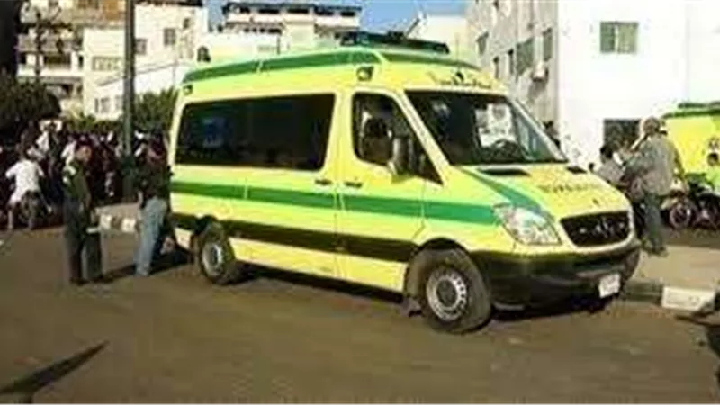 مصرع ربة منزل وإصابة آخرين إثر حادث تصادم سيارة بتروسيكل بالمنيا