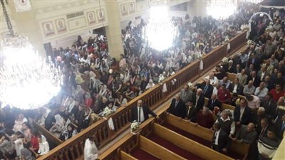 هل يجوز تهنئة الأقباط في أعيادهم.. مستشار المفتي يجيب