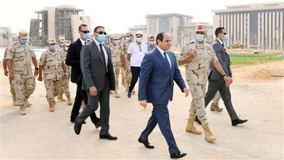 جولة تفقدية للرئيس السيسي لمتابعة أعمال تطوير محاور شرق القاهرة