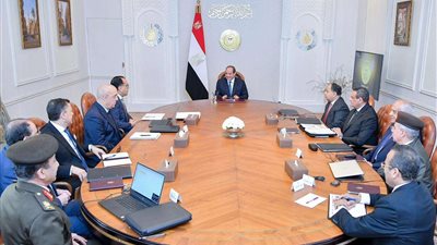 الرئيس السيسي  يتابع تطورات سير العمل في المتحف المصري الكبير