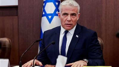يائير لابيد: الحكومة المتطرفة تفقد السيطرة على إسرائيل تدريجيًا