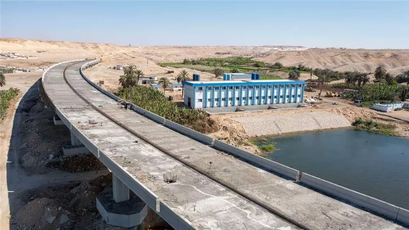بالصور ..النقل توضح أعمال تنفيذ محور الفشن على النيل