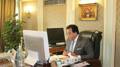 فتح تحقيق عاجل في فصل طالب جامعة دمنهور