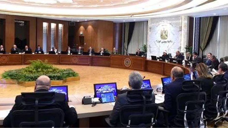 مدبولي يوجه بسرعة استلام الموظفين المنتقلين للعاصمة لوحداتهم بمدينة بدر