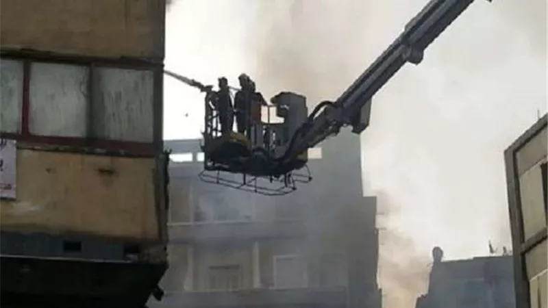 السيطرة على حريق شب داخل شقة سكنية بإمبابة