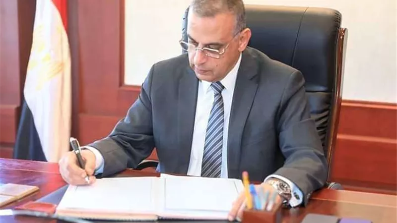 محافظ سوهاج يعلن رفع درجة الاستعداد لاستقبال الأعياد