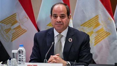 الرئيس السيسي يهنئ البابا تواضروس بعيد القيامة المجيد