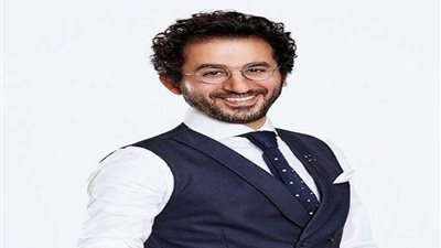 أحمد حلمي ينعى الكاتب الكبير وحيد حامد