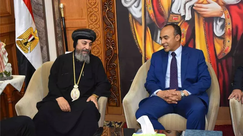 نائب محافظ المنيا يقدم التهنئة بعيد القيامة المجيد لعدد من الكنائس