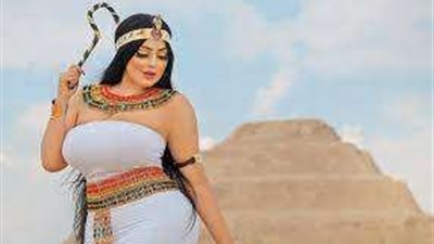 حبس سلمى الشيمي عامين وغرامة 100 ألف جنيه بسبب صورها الفاضحة