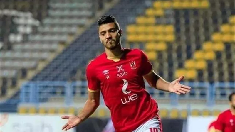 الأهلي يسجل الهدف الأول في شباك سموحة