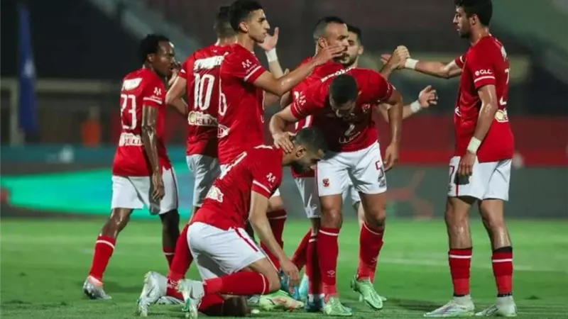 تعرف على رجل مباراة الأهلي وسموحة في الدوري المصري