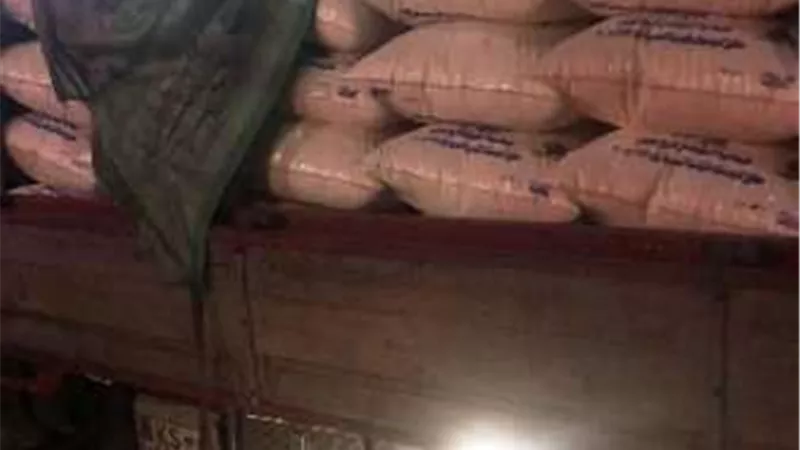 قبل البيع بالسوق السوداء.. ضبط 7 أطنان سماد يوريا مدعمة بالشرقية