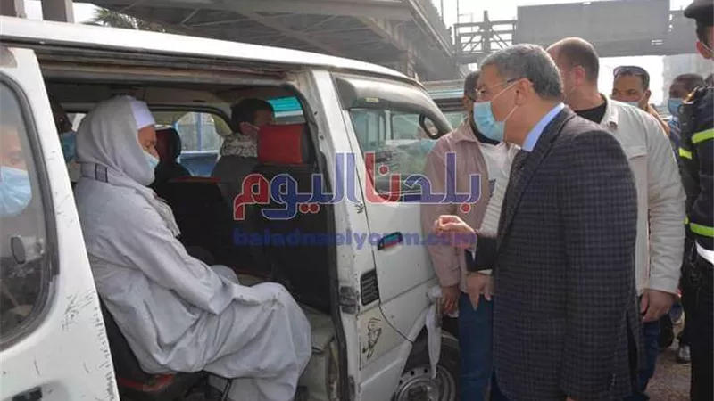 محافظ المنيا: إيقاف شهر لميكروباص خالف الإجراءات الإحترازية