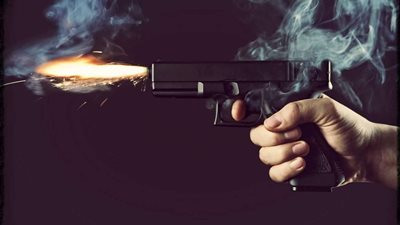 مالك مخبز يقتل جاره رميًا بالرصاص بمنشأة ناصر لهذا السبب | تفاصيل