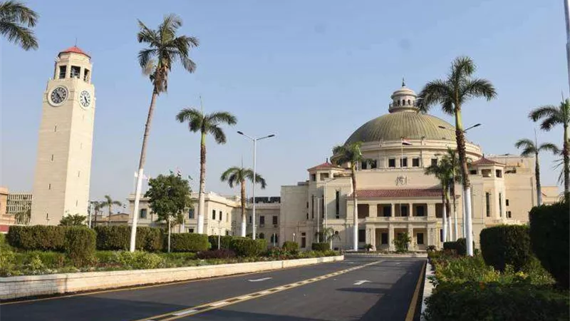 مستشفيات جامعة القاهرة ترفع درجة الاستعداد القصوى خلال إجازة العيد