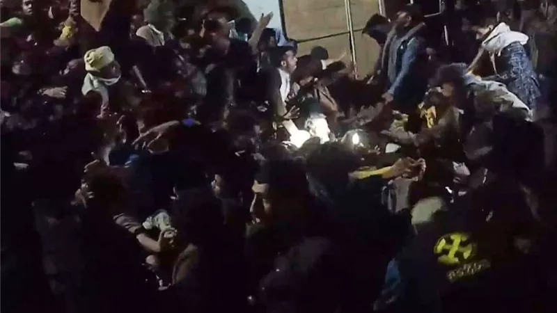 مئات القتلى والمصابين في العاصمة اليمنية بحادث تدافع.. تفاصيل
