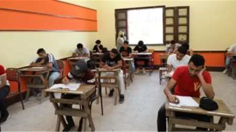 التعليم: تعليمات جديدة بامتحان مادة الرياضيات للثانوية العامة لطلاب الدمج