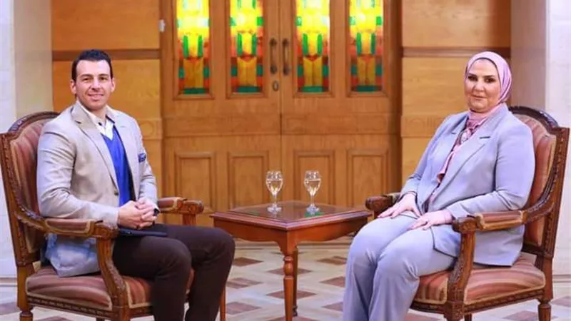 نيفين القباج: دور المسنين لم تشهد حالات وفاة بكورونا في الموجة الثانية.. والتعقيم مستمر