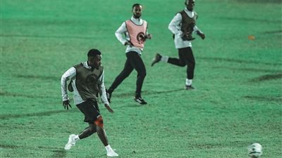 الأهلي يفحص أجايي طبيًا لتحديد موقفه من المشاركة