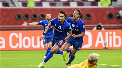 عن طريق نجم منتخب مصر .. الهلال يعبر اتحاد جدة ويتأهل إلي نهائي كأس الملك سلمان