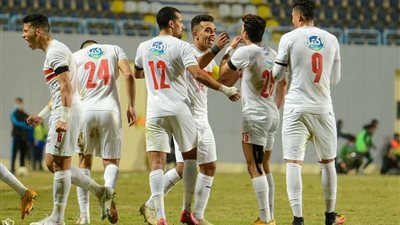 الشوط الأول.. رأسية أوباما تتقدم للزمالك بهدف أمام الجيش