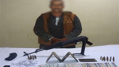 القبض على هارب من 9 أحكام قضائية و29 قضية و6 قضايا سرقة بالصف