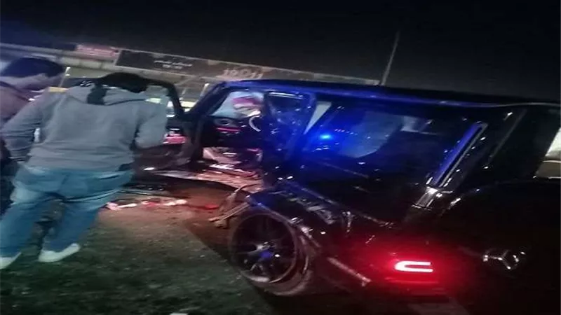 عاجل .. إصابة 13 شخصًا فى حادث تصادم بين سيارتى ربع نقل بالوادى الجديد