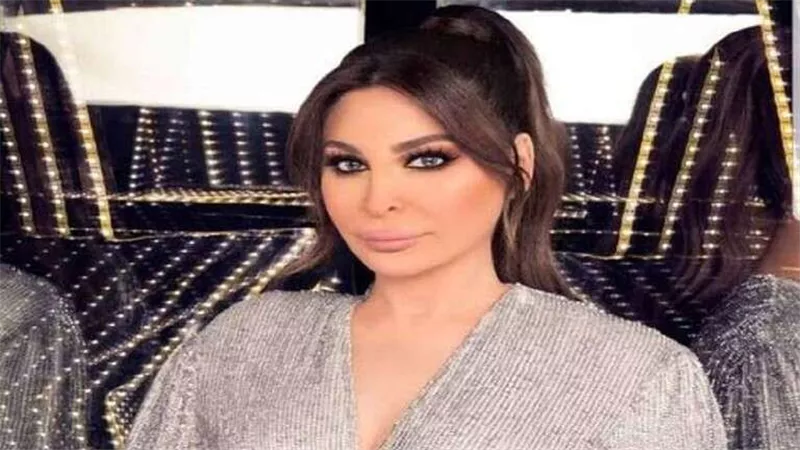 لهذا السبب.. إليسا تعلن توقفها عن استخدام واتساب