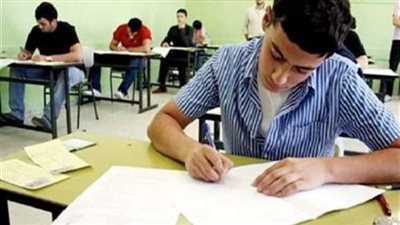 خبير تربوي: قرار تقليل الأسئلة الموضوعية بامتحانات الثانوية يضر بالطلاب في هذه الحالة