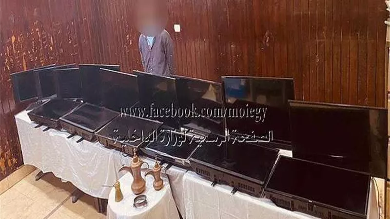 15 شاشة و3 إبريق نحاس.. كشف ملابسات سرقة فندق بالأزبكية