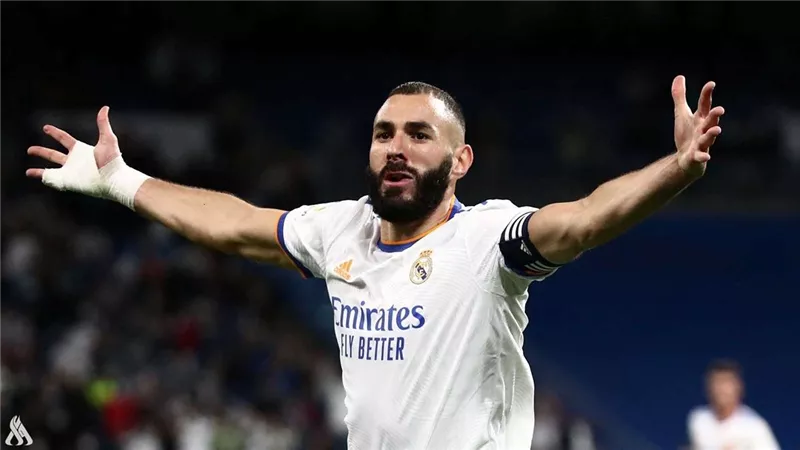 ريال مدريد يتقدم على ألميريا  في بداية المباراة