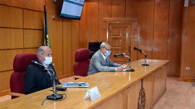 محافظ القليوبية يجتمع مع وفد وزارة التخطيط لتفعيل تطوير المراكز التكنولوجية