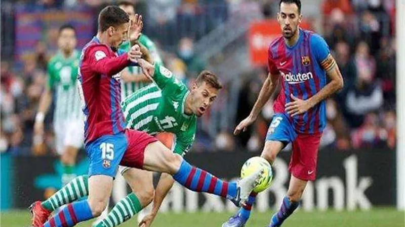 تشكيل ريال بيتيس الرسمي لمواجهة برشلونة بالدوري
