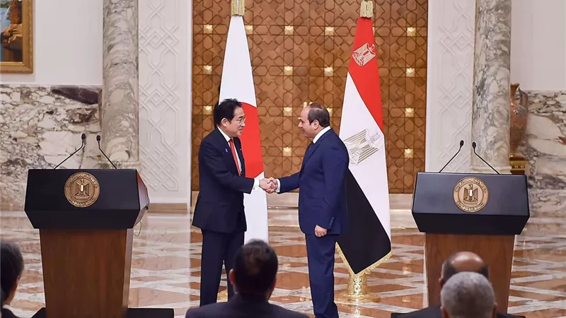 السيسي ورئيس وزراء اليابان يتوافقان على ضرورة وقف إطلاق النار في السودان